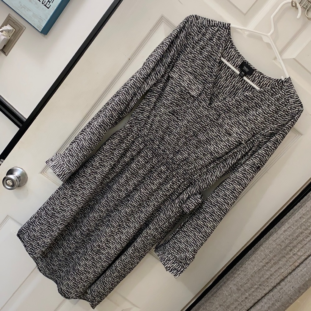 Long sleeve black and white dress
